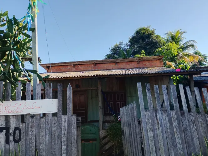 Vendo uma casa no defesa civil,rua fluminense n 70