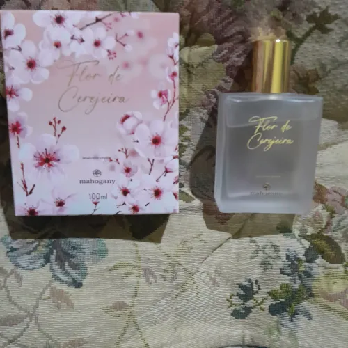 PERFUME FEMININO "FLOR DE CEREJEIRA" - MARCA MAHOGANY 100 ML