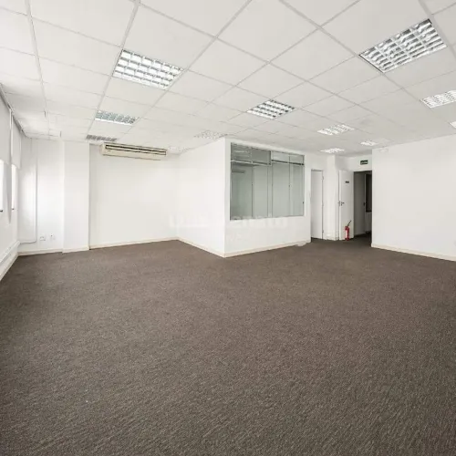 Sala comercial para locação com vaga de garagem