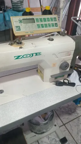 Vendo maquina de costura reta industrial