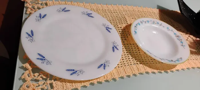 Lindas peça de louça rica em elegância anos 50 em perfeito estado  bandeja de 33cm 1 prato