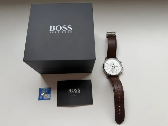 Relógio Hugo Boss Navigator 1513495 Fundo Branco Couro - Usado 2 vezes apenas