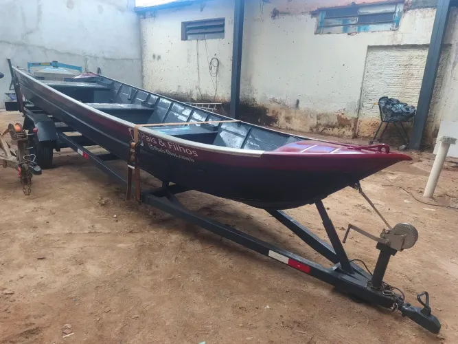 Barco e carreta 