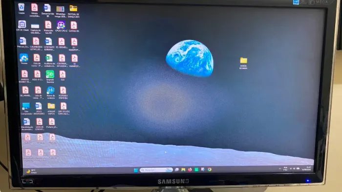 Monitor Samsung 21,5´ - Com defeito na tela