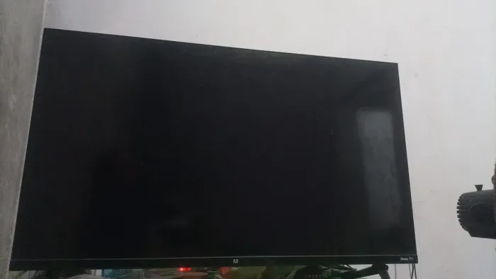 Vende-se uma televisão de 32 polegadas