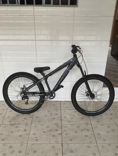 BIke GTA Rebel aro 26 preta. PRA SAIR LOGO