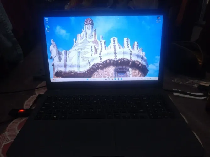 Notebook Samsung, processador core i3, memória de 08, SSD 480gb, tela de 15.6" e windows