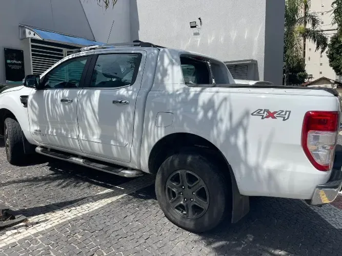 Ford Ranger Limited 3.2 20V 4X4 CD Aut. Dies. 2016