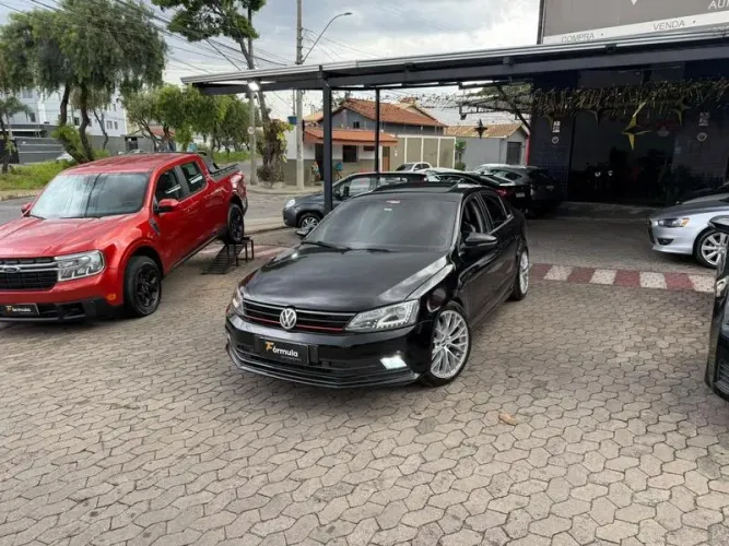 Volkswagen Jetta Comfortline 1.4 TSI 16V 4P Aut. 2017