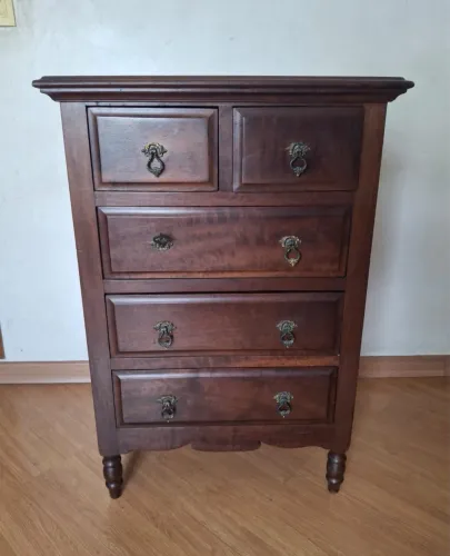 Comoda / mesa de cabeceira 
