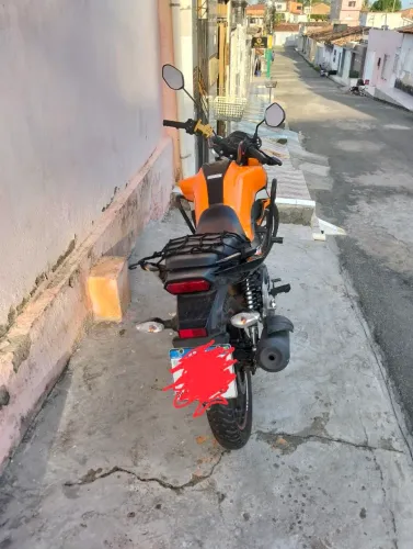 Titan 2025 com ABS com 6000 mil km