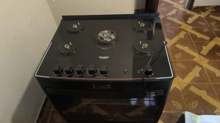 FOGÃO 5 BOCAS DAKO COM FORNO
