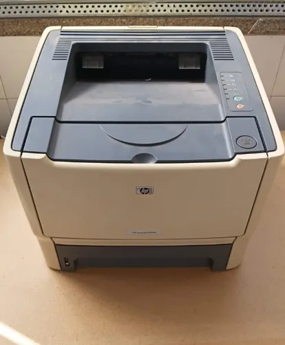 Impressora HP LaserJet P2015 - P/ REPARO OU RETIRAR PEÇAS.