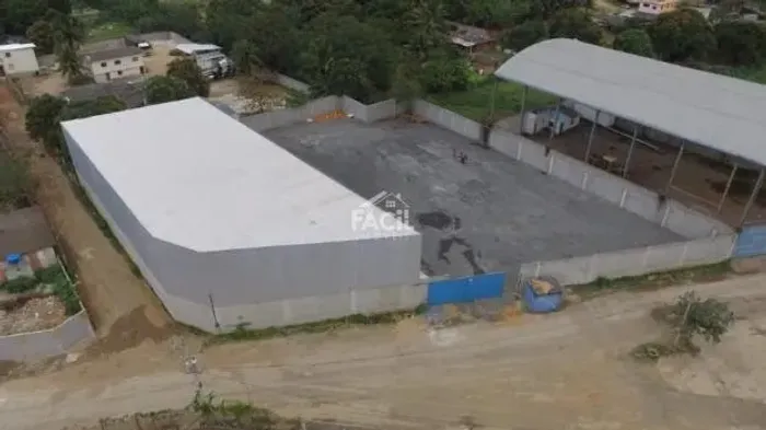 Galpão para Locação em Novo Horizonte, Cariacica - 2800m²