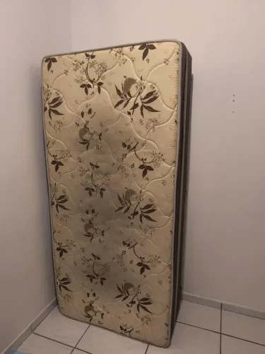 Cama de solteiro