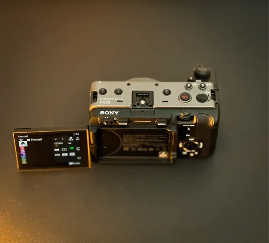 Sony FX30 Cinema Line 4K ? Somente Corpo, Sem Lente
