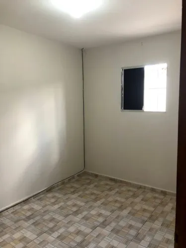Alugo casa no Rangel 600 reais
