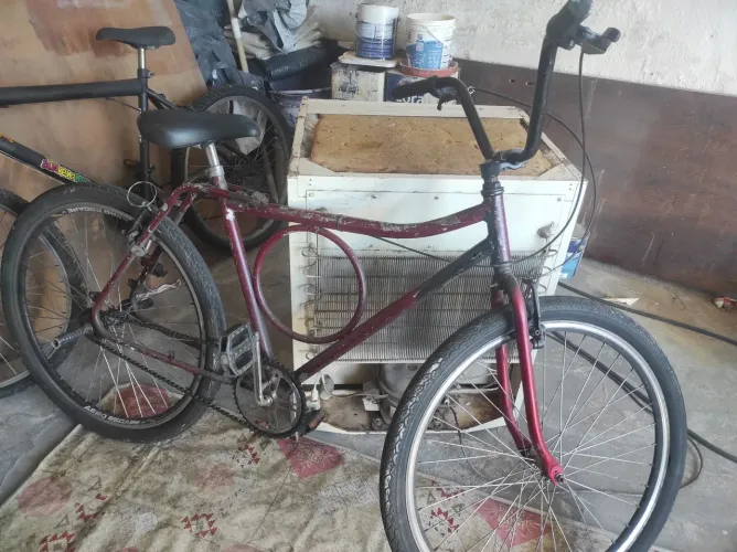 Vendo bicicleta antiga barra circular monark