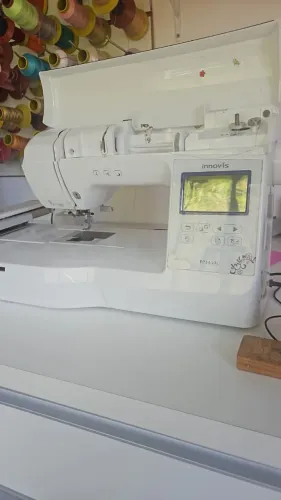 Máquina de bordar brother 1430L