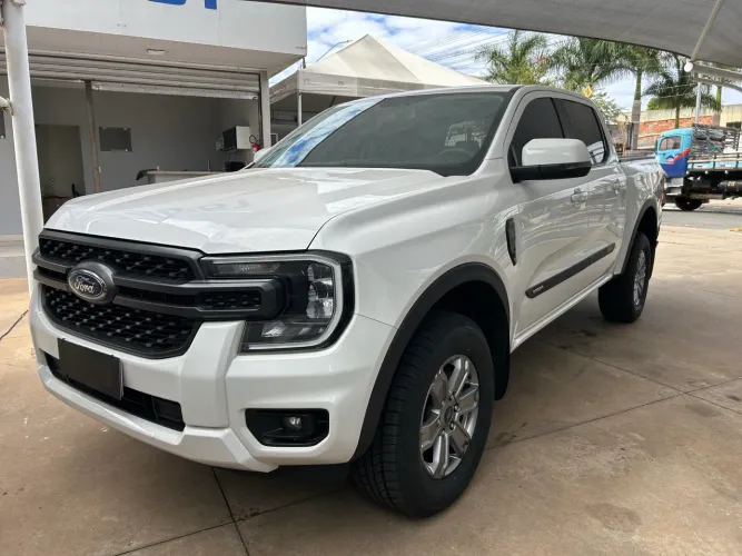 Ford Ranger XLS 2.0l 4X4 2025