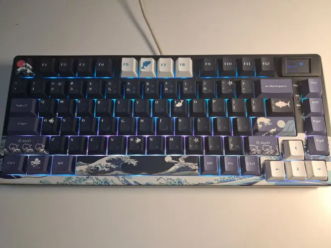 Teclado mecânico Womier Sk80