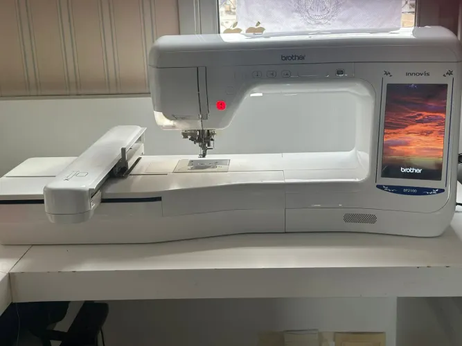 Bordadeira eletrônica BP 2100