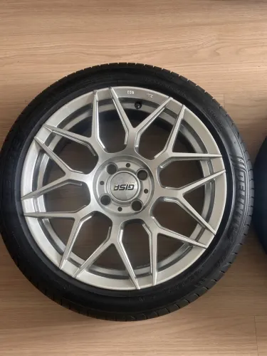 Rodas Gisa 16 - 4x100 com pneus semi novos