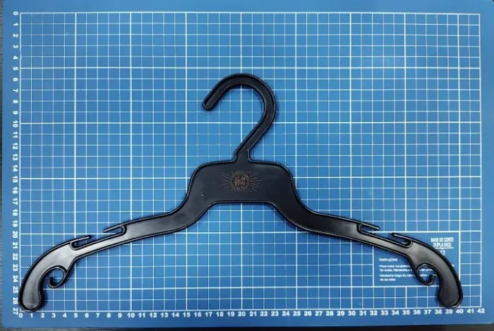 Kit com 25 Cabides plásticos 40cm