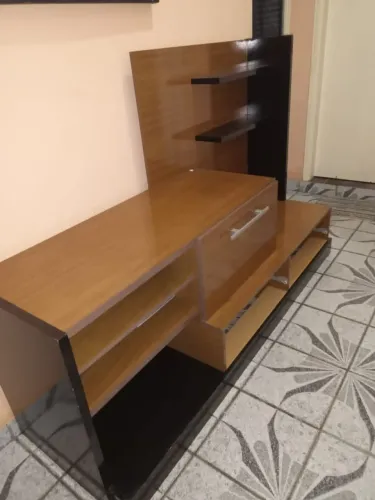 Elegante Rack usado R$170,00