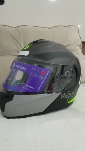 Capacete  $ 450 articulado n° 58 com óculos Race 