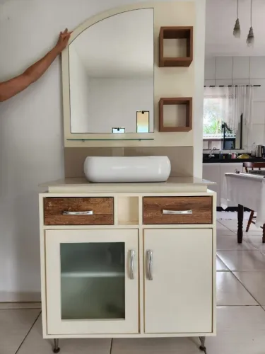 Bancada para Banheiro com Vidro e Cuba