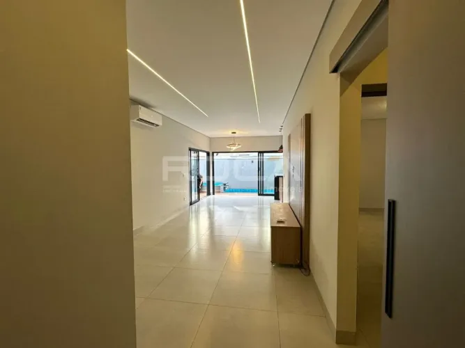 Casa em Condomínio com 3 quartos, sendo 3 suítes à Vendas da Mata, em Ribeirão Preto.