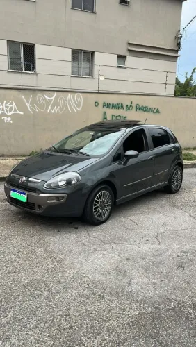 Fiat Punto Sporting Dualogic 1.8 Flex 16V 5P 2013