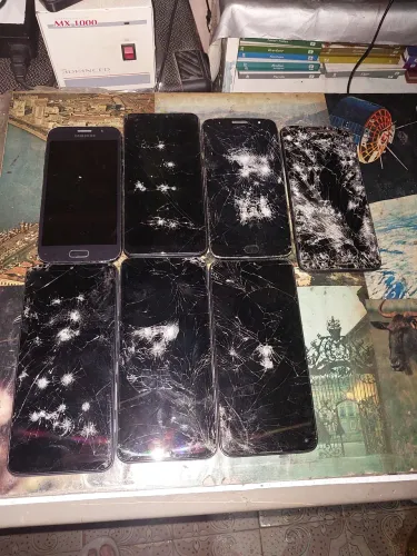 Celulares quebrados