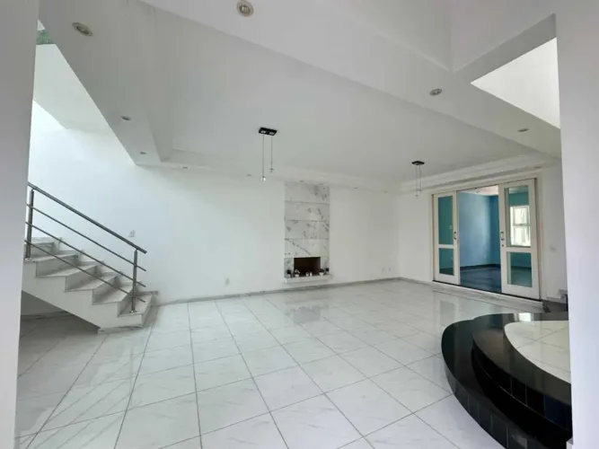 Casa com Edícula a venda no Condomínio Villagio di Verona na cidade de Vinhedo - SP