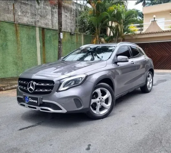 Mercedes-Benz GLA 200 Adv. 1.6/1.6 TB 16V Flex Aut. 2019