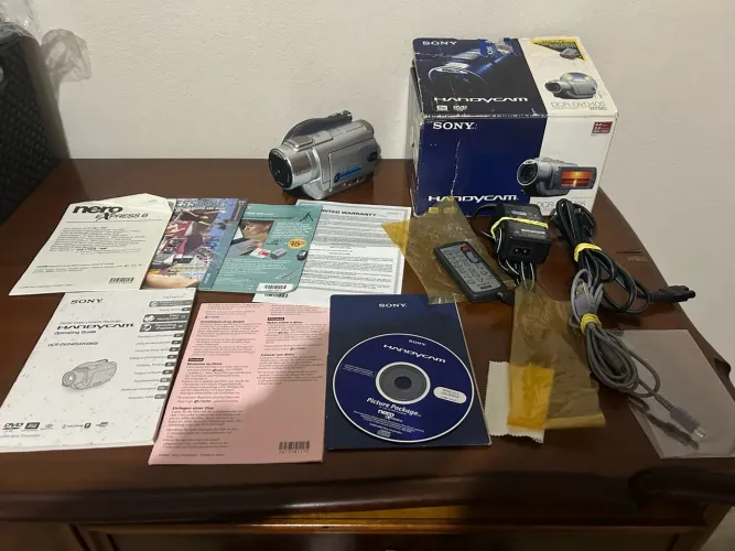Sony Handycam DCR-DVD405