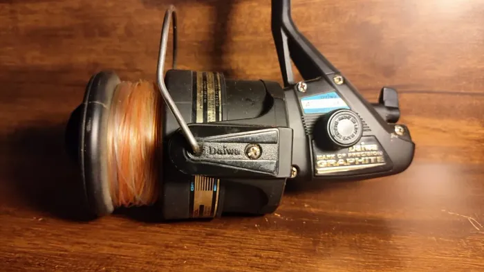 Mulinete Daiwa Ag9000x Graphite Body