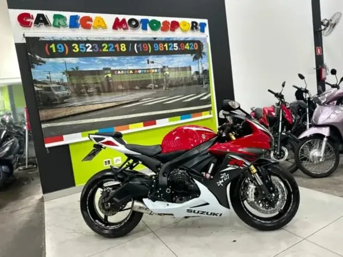 SUZUKI GSX R750 30 ANOS