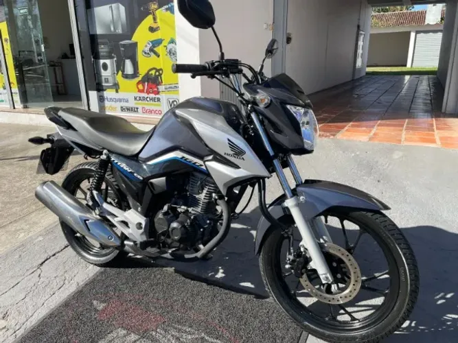 Titan 160