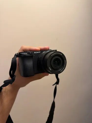 Câmera Digital Sony A6400 - Perfeita
