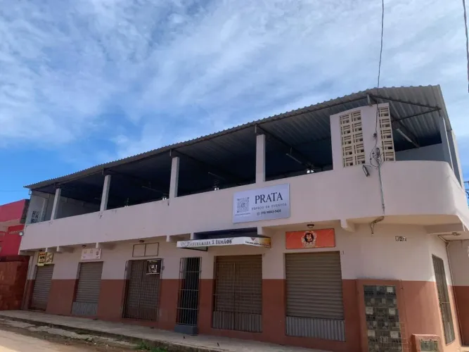 Oportunidade Galeria com 5 lojas e 1 salão de festas