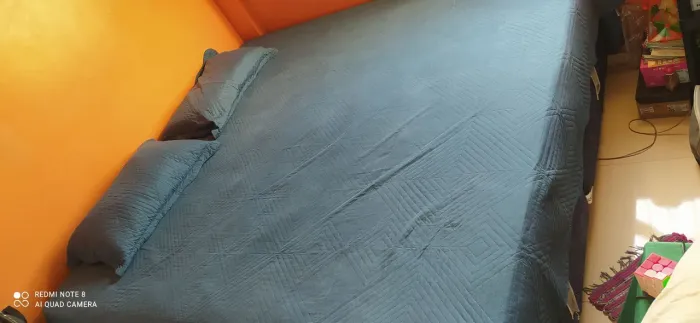 Cama Box King em Perfeito Estado