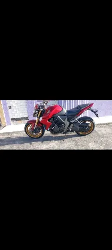 CB1000