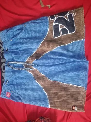Vendo bermuda Cyclone relíquia original