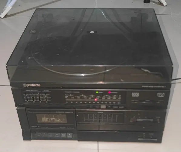 Vitrola toca disco - Gradiente MS-77