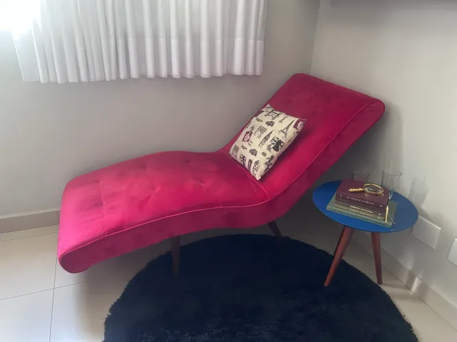 Sofá para descanso e meditação 