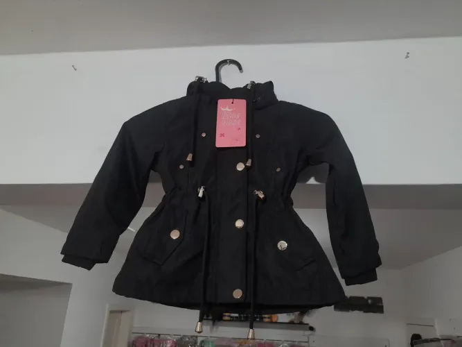 Vendo casaco para menina