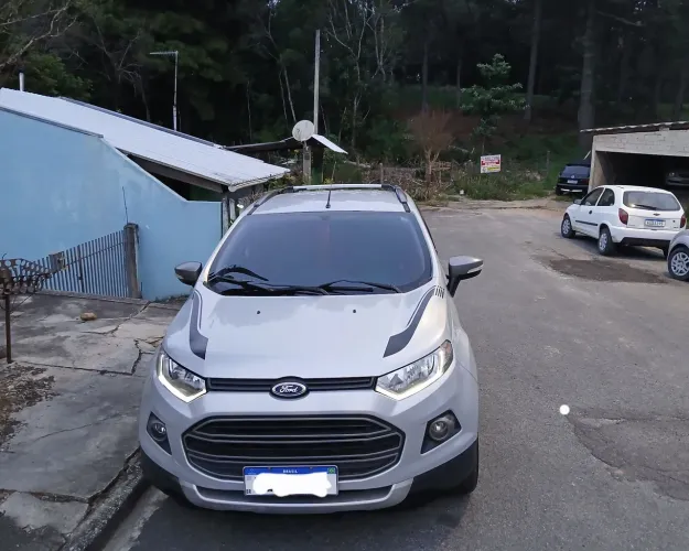 Ford Ecosport Freestyle 1.6 16V Flex 5P 2013