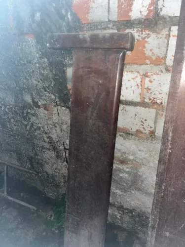 Cama de madeira